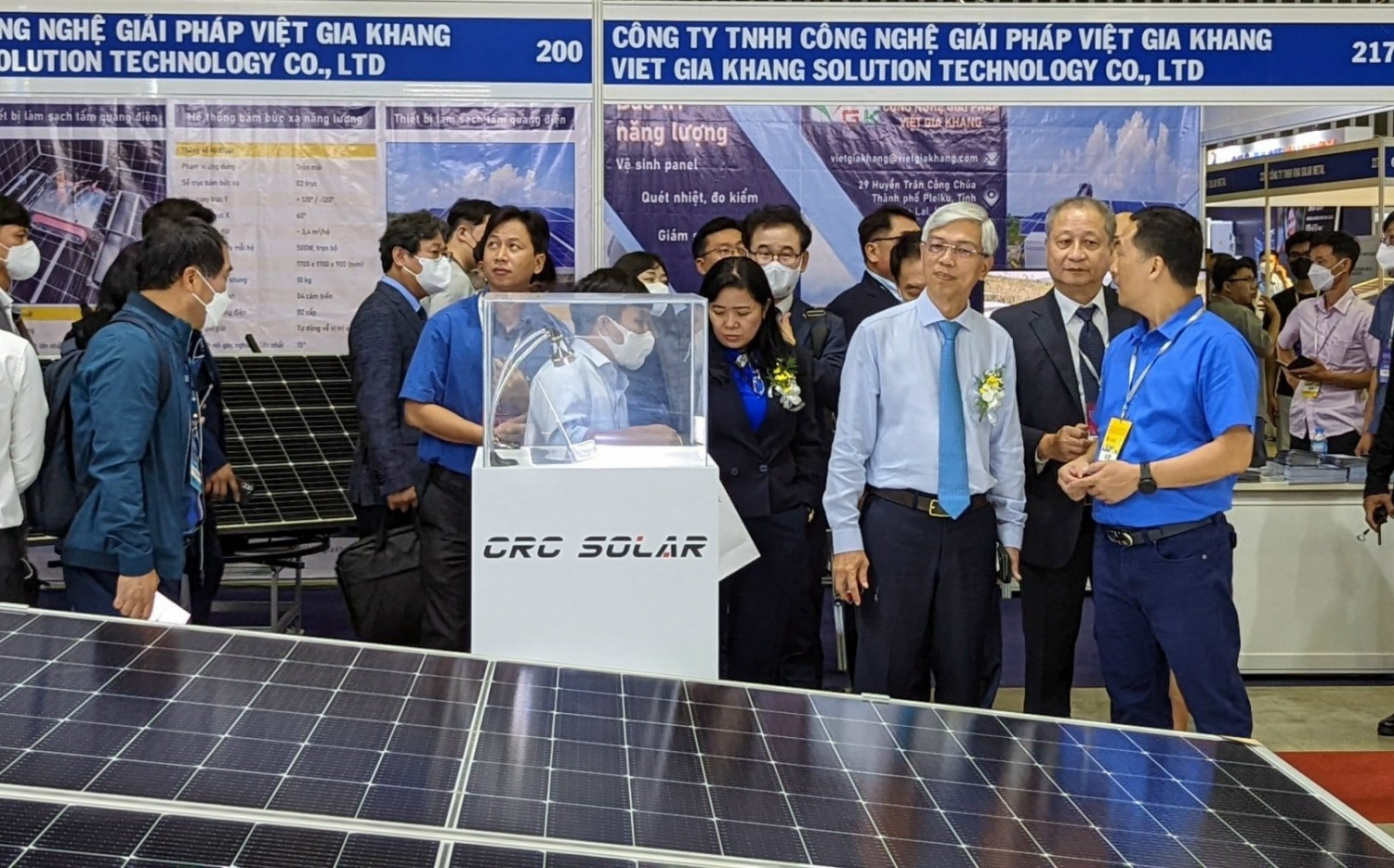 Trưng bày thiết bị, công nghệ điện và năng lượng xanh tại Vietnam ETE & Enertec Expo 2022