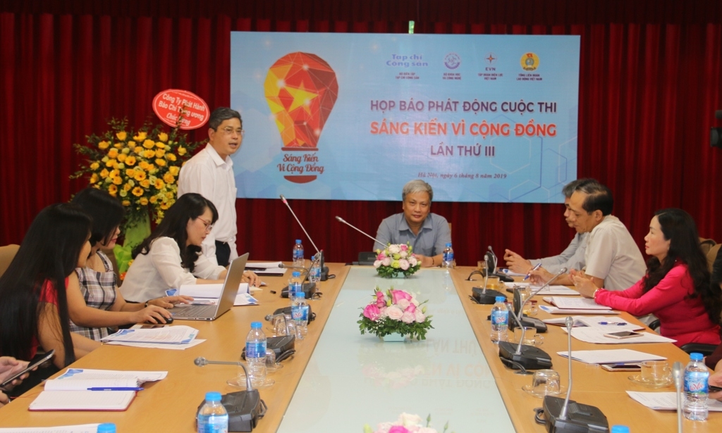 phat dong cuoc thi sang kien vi cong dong lan thu iii