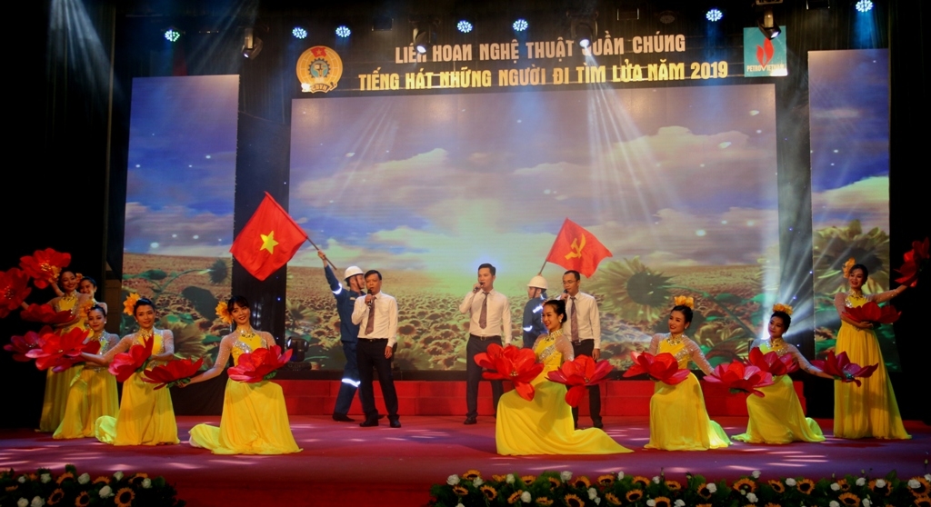 Những tiết mục đặc sắc tại Liên hoan “Tiếng hát Những người đi tìm lửa” năm 2019 nhung tiet muc hay o tieng hat nhung nguoi di tim lua nam 2019