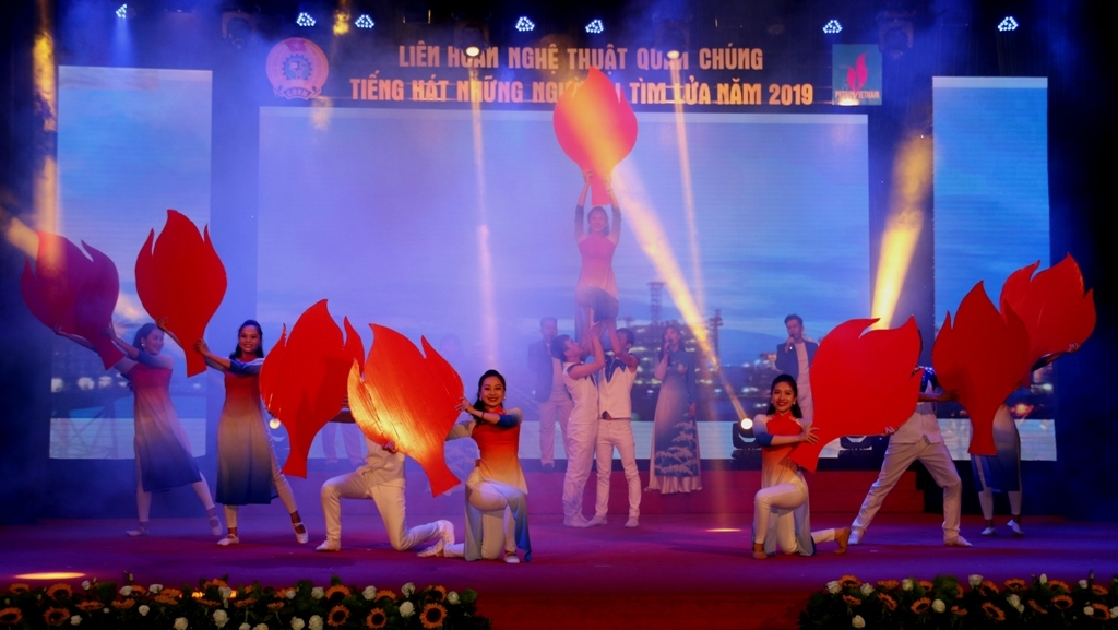 Những tiết mục đặc sắc tại Liên hoan “Tiếng hát Những người đi tìm lửa” năm 2019 nhung tiet muc hay o tieng hat nhung nguoi di tim lua nam 2019