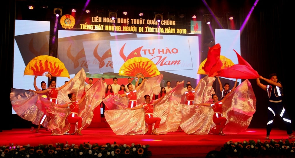 Những tiết mục đặc sắc tại Liên hoan “Tiếng hát Những người đi tìm lửa” năm 2019 nhung tiet muc hay o tieng hat nhung nguoi di tim lua nam 2019