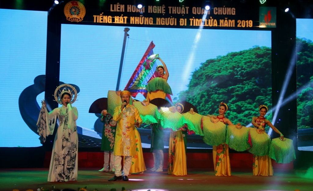 Những tiết mục đặc sắc tại Liên hoan “Tiếng hát Những người đi tìm lửa” năm 2019 nhung tiet muc hay o tieng hat nhung nguoi di tim lua nam 2019