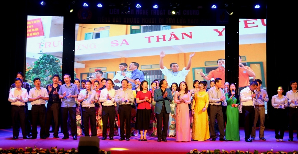 Những tiết mục đặc sắc tại Liên hoan “Tiếng hát Những người đi tìm lửa” năm 2019 nhung tiet muc hay o tieng hat nhung nguoi di tim lua nam 2019