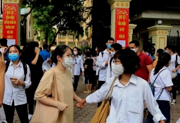 Thí sinh hứng khởi bước vào bài thi tổ hợp