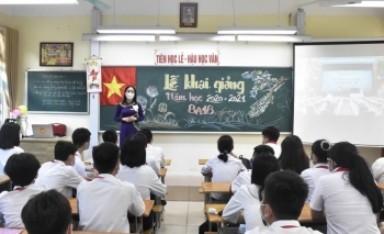 Học sinh cả nước tựu trường vào ngày 1/9