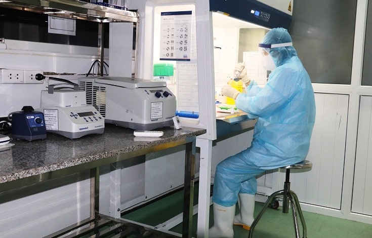 Hà Nội áp dụng tạm thời mức giá dịch vụ xét nghiệm SARS-CoV-2