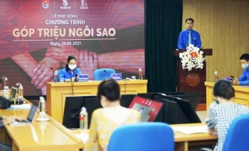 "Góp triệu ngôi sao" gây quỹ hỗ trợ hộ kinh doanh vượt qua đại dịch Covid-19