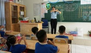 Nhiều địa phương miễn học phí trong năm học mới 2021-2022