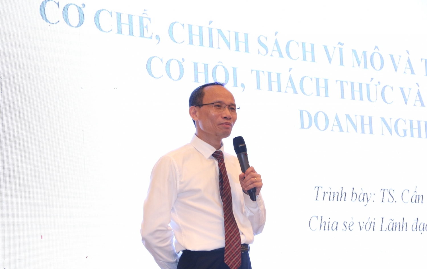 Thách thức đối với thị trường bất động sản 2022-2023