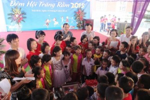 Trung thu cho trẻ em nghèo