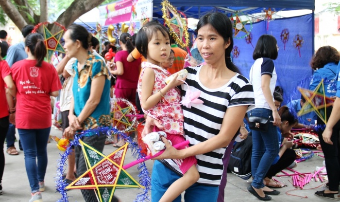Ngày hội ‘Trung thu hồng’ cho các bệnh nhi ngay hoi trung thu hong cho cac benh nhi