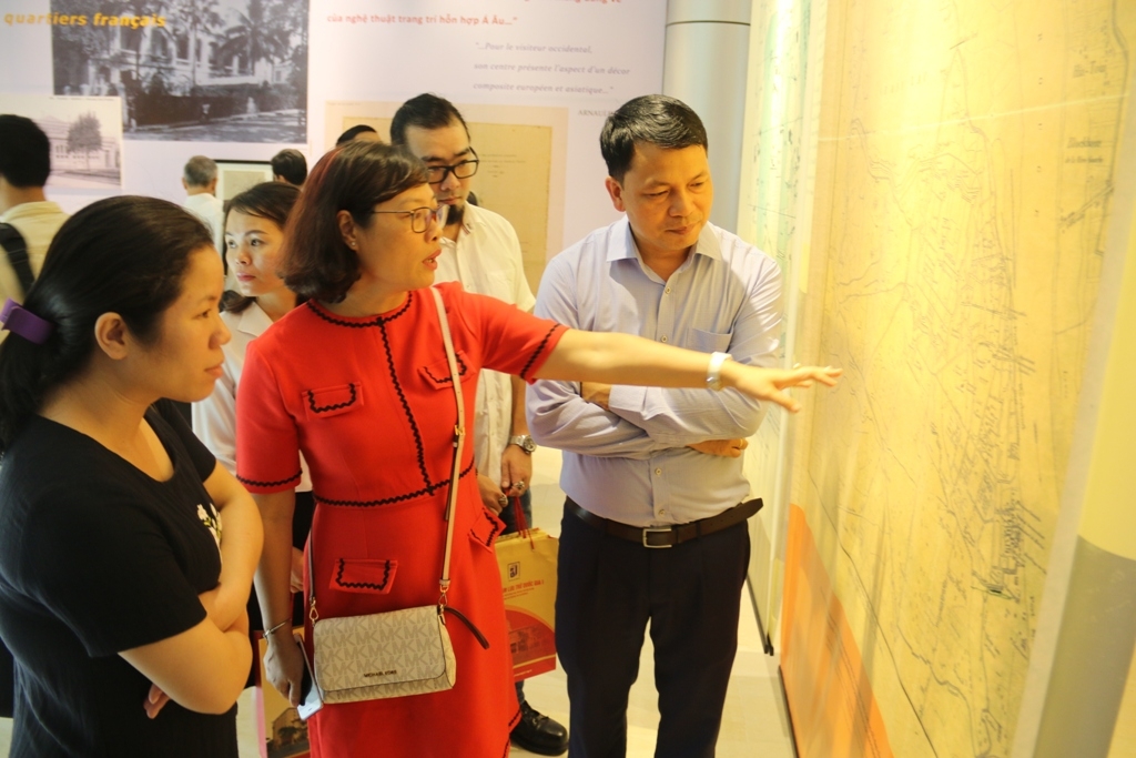 Tìm lại “Hoài niệm Hà Nội phố” qua ảnh tư liệu tim lai hoai niem ha noi pho qua anh tu lieu