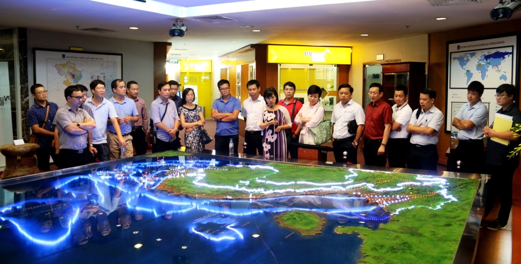 Trao đổi kinh nghiệm công tác giữa Học viện Chính trị khu vực I với PVN trao doi kinh nghiem cong tac giua hoc vien chinh tri khu vuc i voi pvn