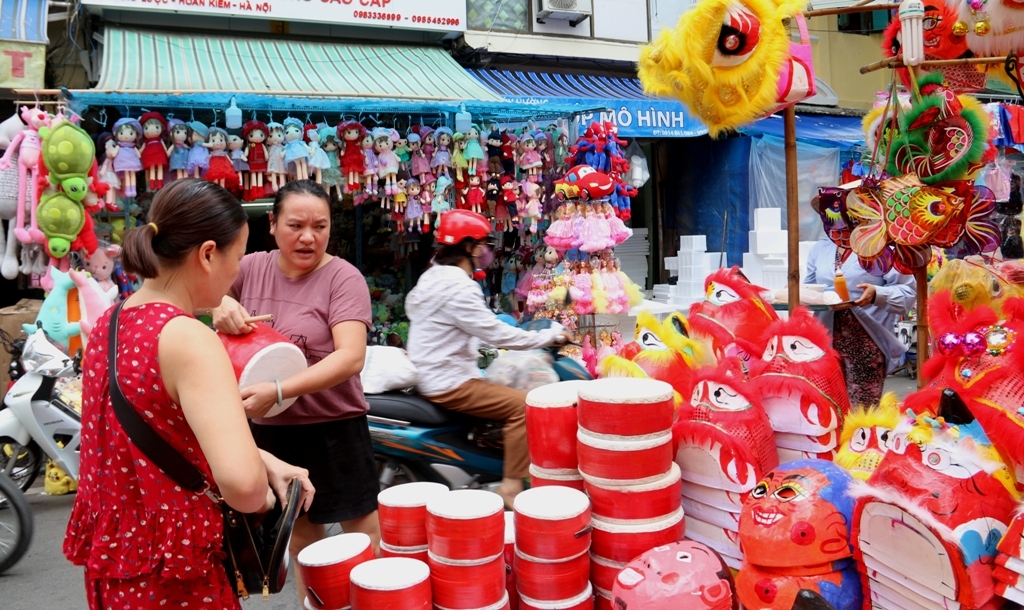 pho hang ma nhon nhip mua tet trung thu