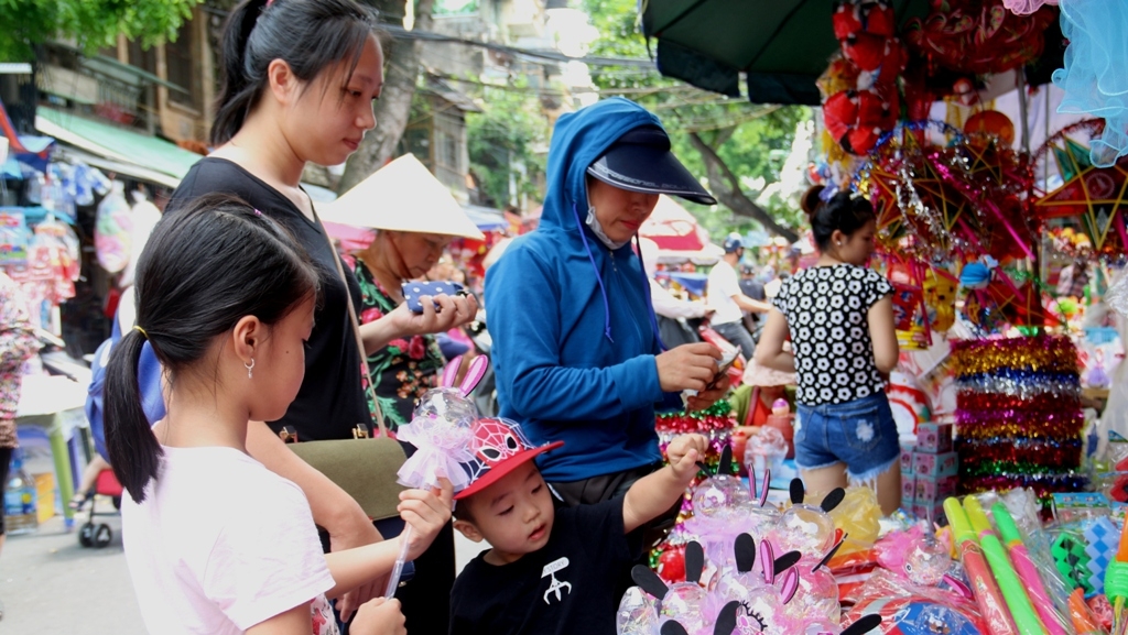pho hang ma nhon nhip mua tet trung thu