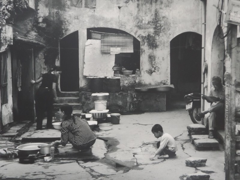 vi mot ha noi dang song qua anh