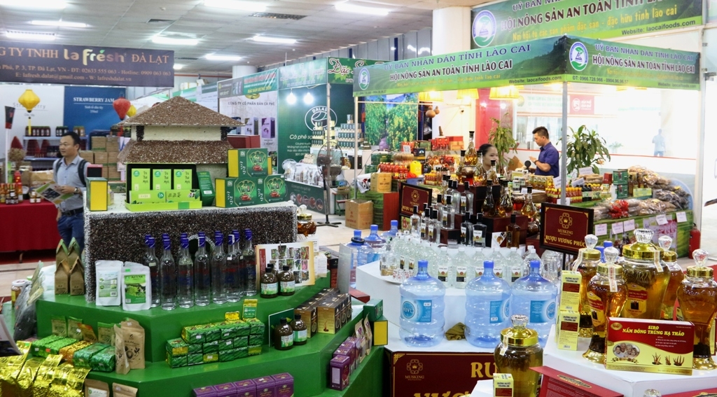 gan 200 doanh nghiep tham gia hoi cho nong nghiep agroviet 2019