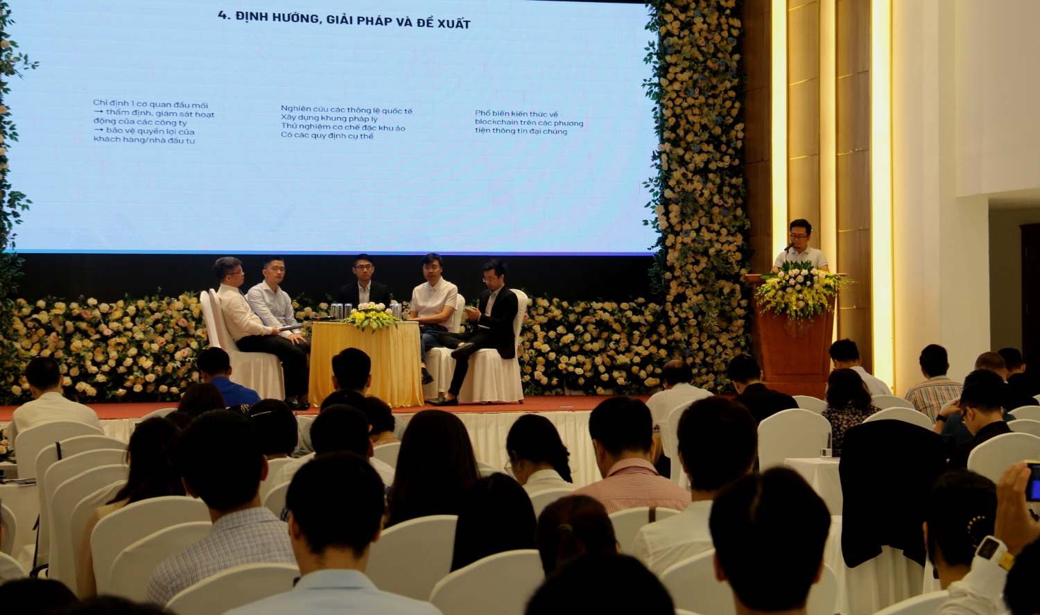 ban giai phap ve khung phap ly cho ung dung cong nghe blockchain