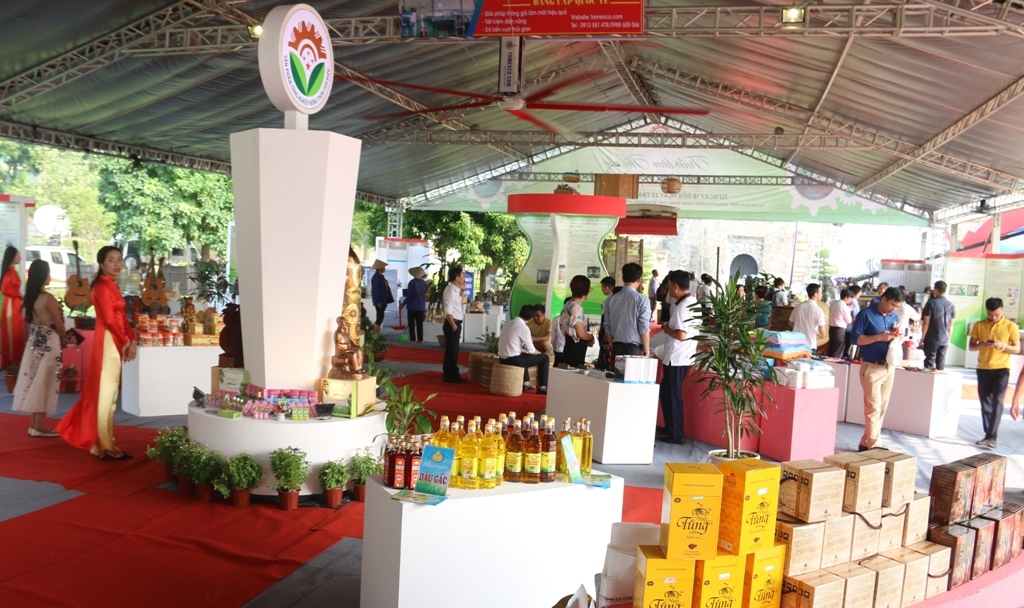 ton vinh san pham cong nghiep nong thon tieu bieu 2019