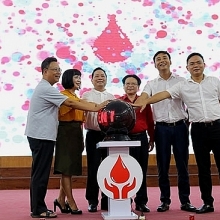 thang tinh nguyen do phong chong ncov dung quen di hien mau