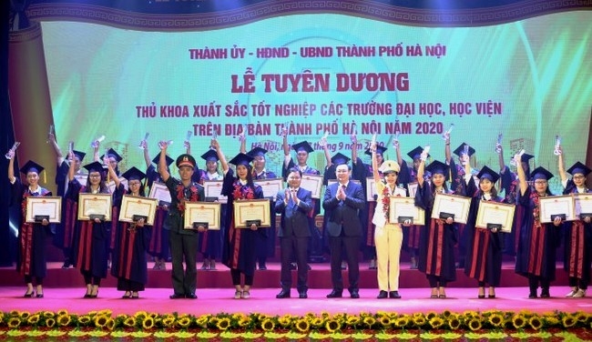 5245-tuyen-dyyng-88-thy-khoa-xuyt-syc-2020