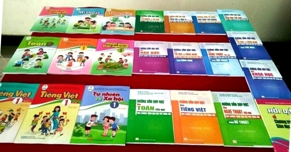 1127-3702-3310-4306-giyi-thiyu-by-sach-giao-khoa
