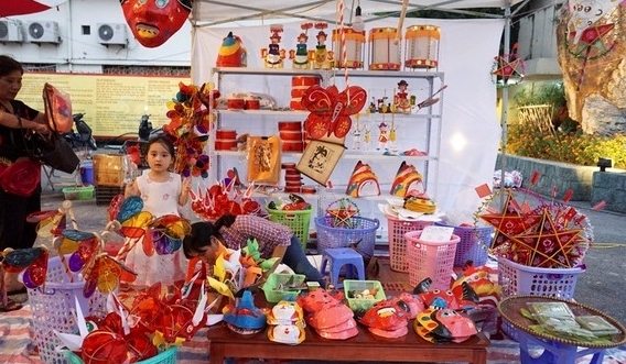 Vui Tết Trung thu “Lung linh trăng rằm” tại Hoàng thành Thăng Long