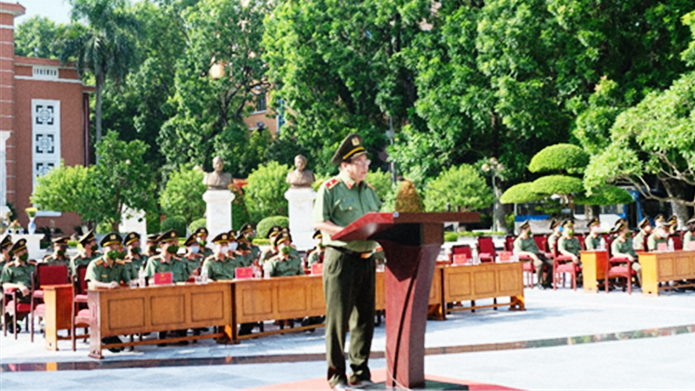 Gần 1.000 cán bộ, học viên Công an xuất quân vào miền Nam chống dịch Covid-19