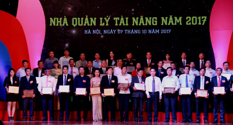 BSR được vinh danh Top 10 “Nhà máy xanh thân thiện” năm 2017 bsr duoc vinh danh top 10 nha may xanh than thien nam 2017