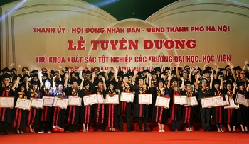 Tuyên dương 84 thủ khoa xuất sắc các trường đại học năm 2017