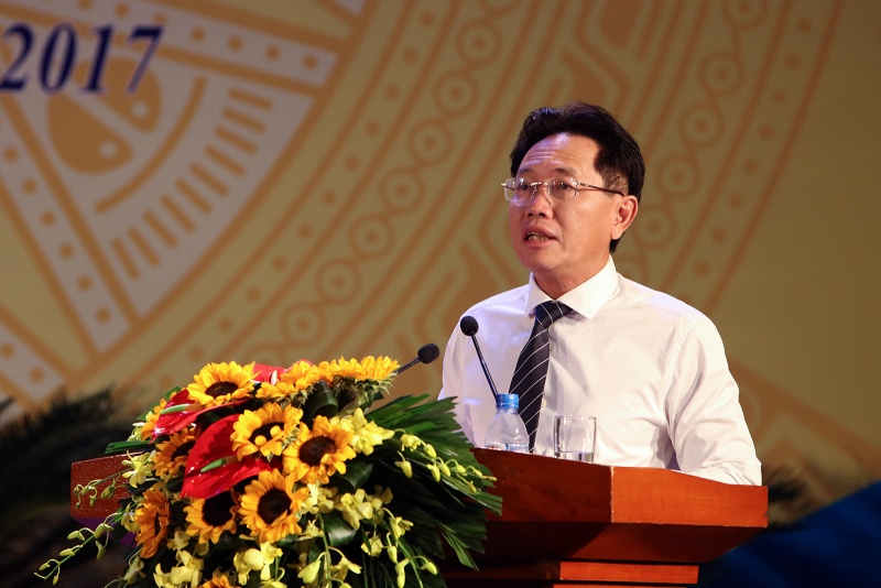 hoi ccb tap doan dkqg vn don nhan huan chuong lao dong hang ba