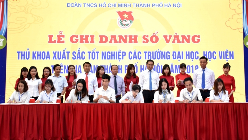 88 Thủ khoa xuất sắc ghi danh Sổ vàng tại Văn Miếu - Quốc Tử Giám