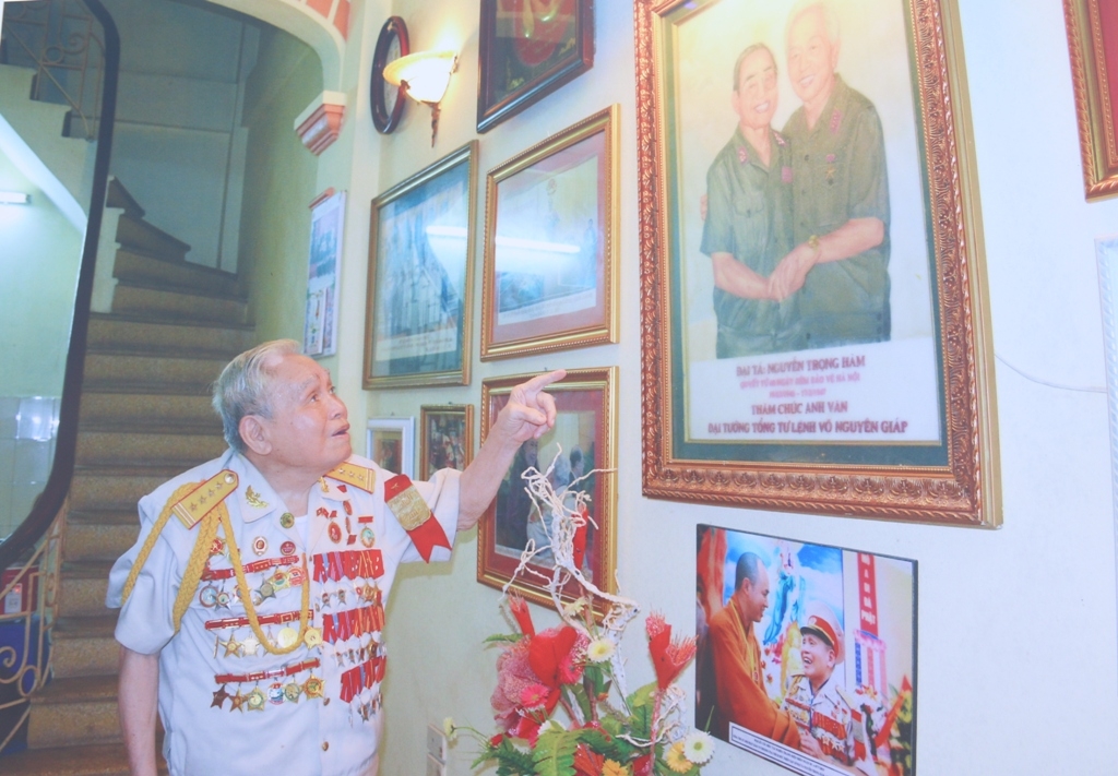 64 nam ngay giai phong thu do ky uc ngay tro ve