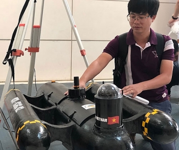 Người Việt chế tạo tàu không người lái để khảo sát biển