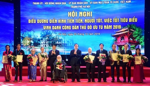 Vinh danh 10 Công dân Thủ đô ưu tú 2019