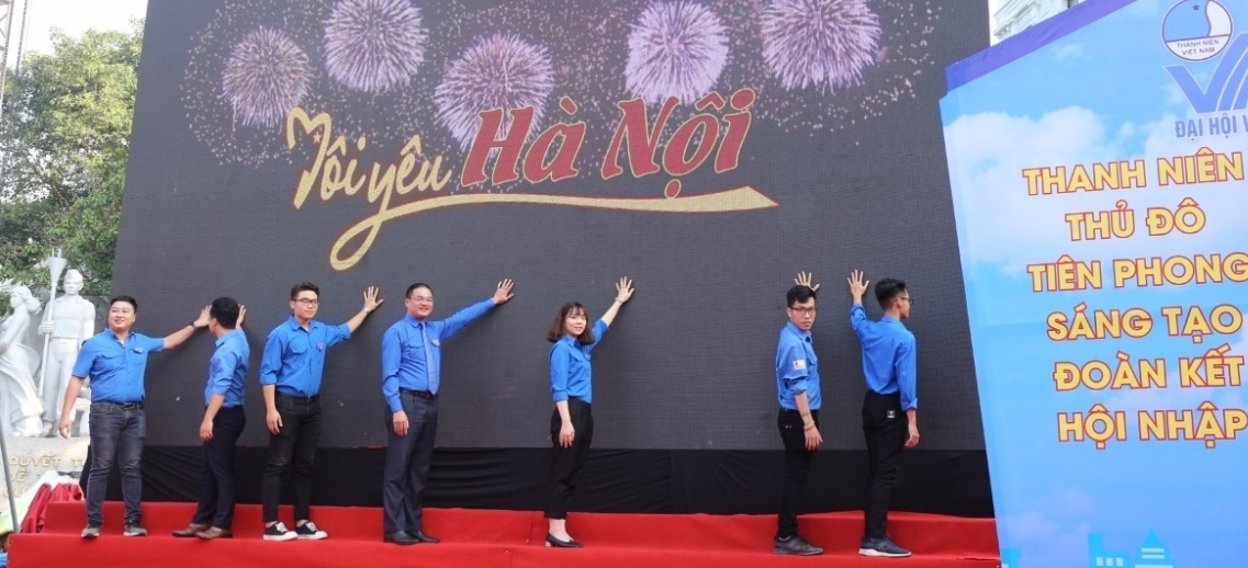 soi noi ngay hoi toi yeu to quoc toi cua tuoi tre thu do