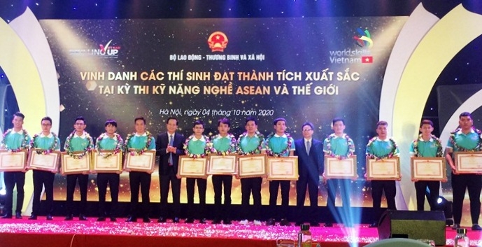3918-cong-by-ngay-ky-nyng-lao-yyng-viyt-nam