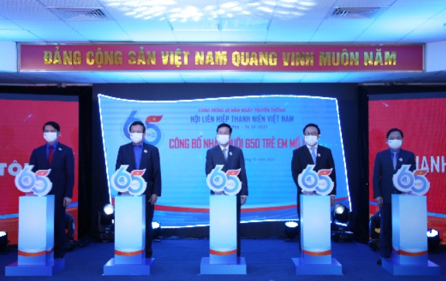 Hành trình “Tôi yêu Tổ quốc tôi” đồng hành cùng 650 trẻ em mồ côi do dịch Covid-19