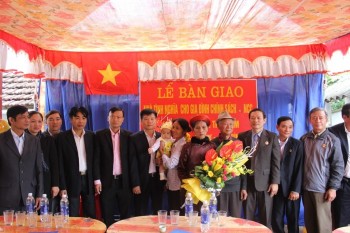 Bàn giao nhà tình nghĩa tại Thái Bình