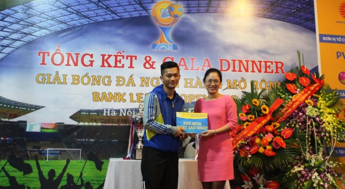 pvcombank dat giai ba bank league open 2015