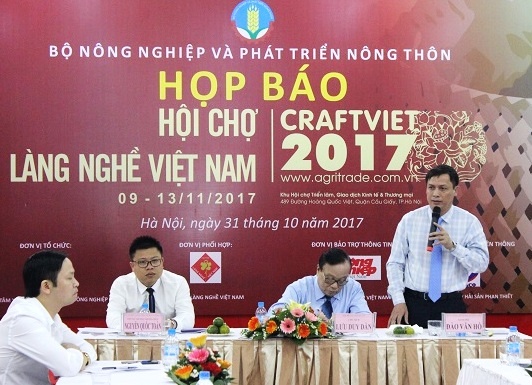 gan 250 gian hang tham gia hoi cho lang nghe viet nam 2017