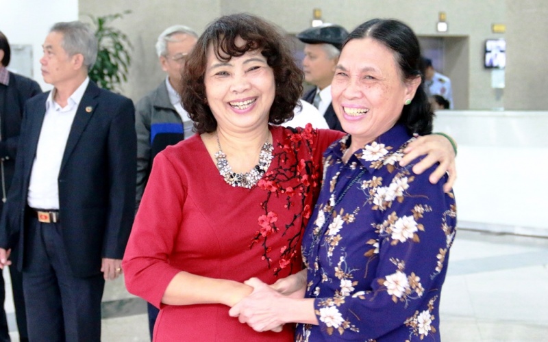 gap mat cac the he cuu sinh vien truong dai hoc dau hoa baku