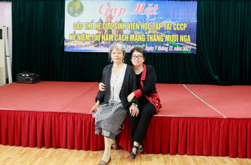 gap mat cac the he cuu sinh vien truong dai hoc dau hoa baku
