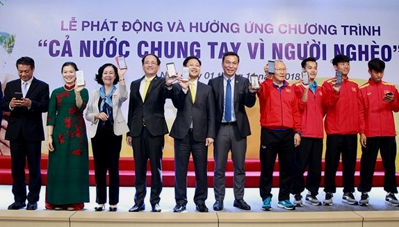 doi tuyen bong da nam quoc gia dong hanh vi nguoi ngheo