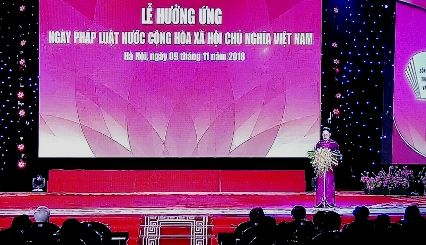 tinh than thuong ton phap luat phai duoc dat len hang dau