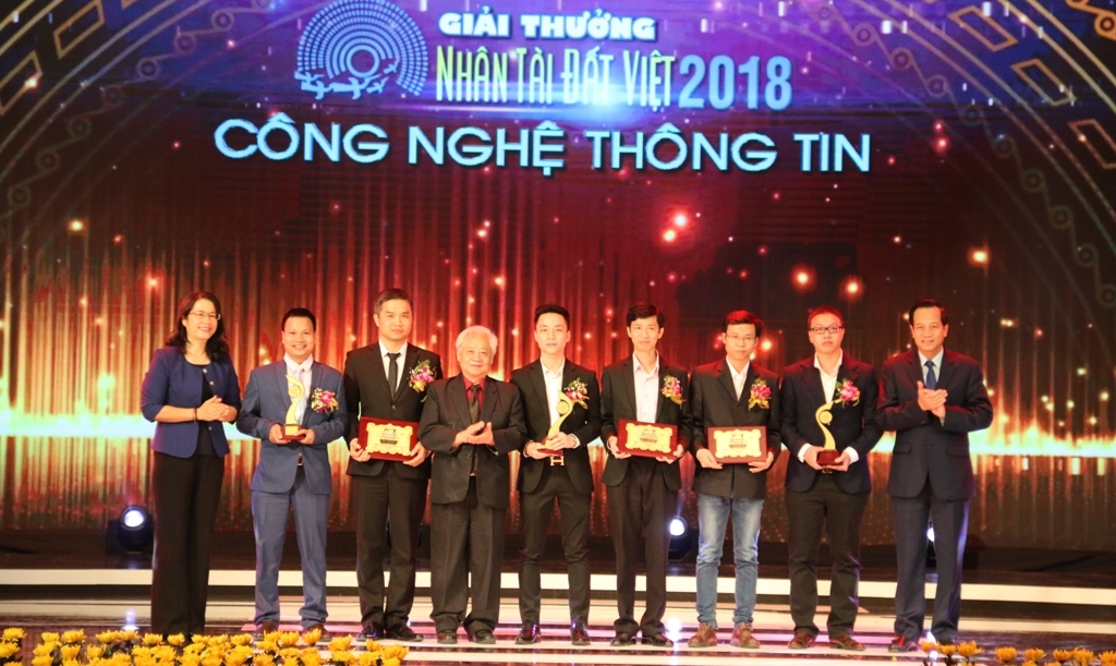 vinh danh nhan tai dat viet 2018