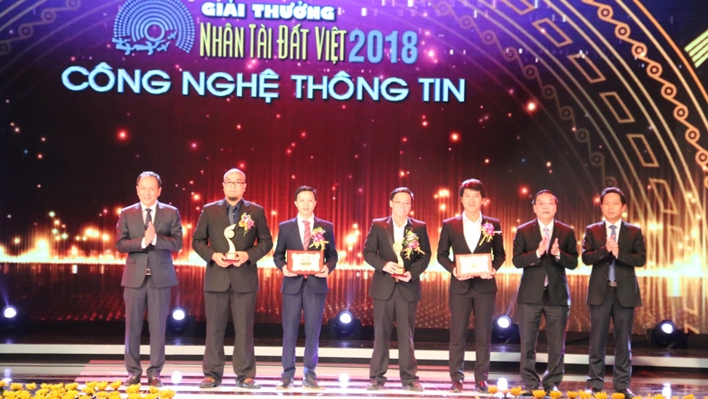 vinh danh nhan tai dat viet 2018