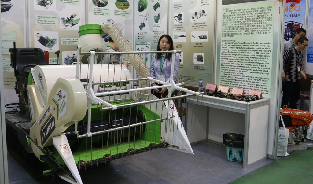 trung bay san pham cong nghe nong lam ngu nghiep tien tien tai vietnam growtech 2018