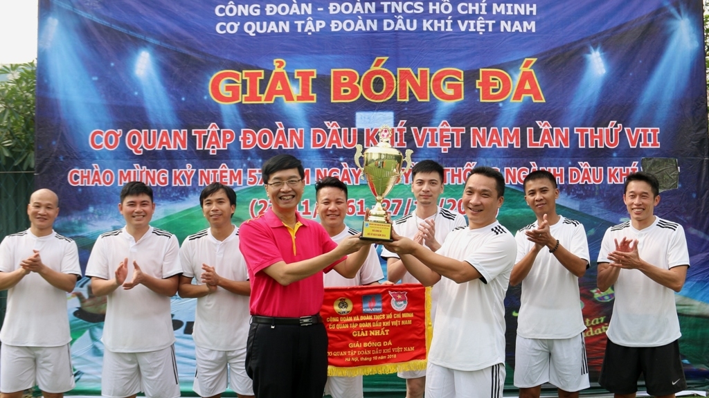 be mac giai bong da co quan tap doan dau khi viet nam 2018