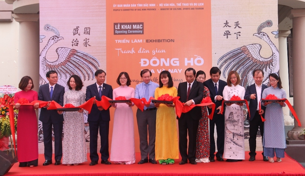 hon 100 hien vat gioi thieu ve tranh dan gian dong ho xua va nay
